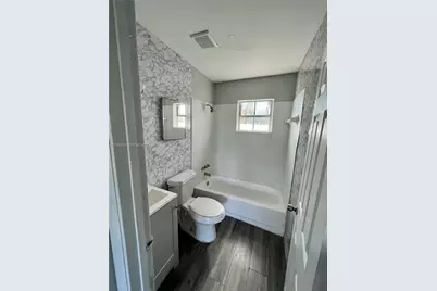 5010 Pembroke Rd #7, West Park, FL 33021 - Photo 8