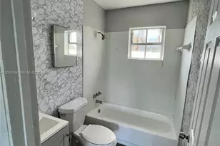 5010 Pembroke Rd, West Park, FL 33021 - Photo 8