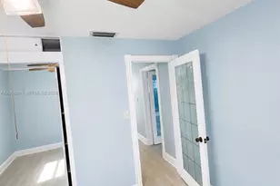 5651 NE 9th Ave, Oakland Park, FL 33334 - Photo 6