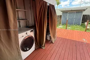 9116 NW 35th Pl, Sunrise, FL 33351 - Photo 18