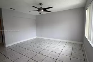 9116 NW 35th Pl, Sunrise, FL 33351 - Photo 4