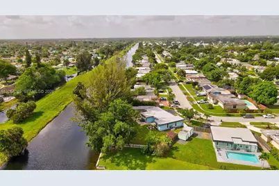 6605 NW 80th Ct, Tamarac, FL 33321 - Photo 34