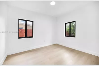 580 NW 116th Ter, Miami, FL 33168 - Photo 10
