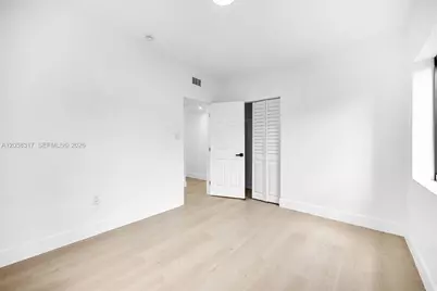 580 NW 116th Ter, Miami, FL 33168 - Photo 12