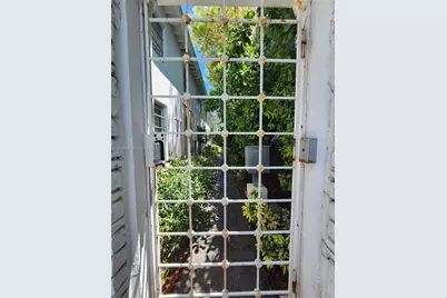 1557 Euclid Ave #5, Miami Beach, FL 33139 - Photo 2