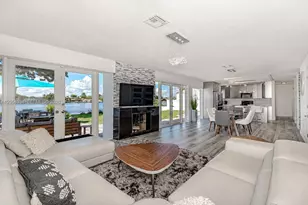 20950 NE 25th Ct, Miami, FL 33180 - Photo 12