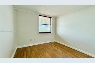 900 SW 8th St #1501, Miami, FL 33130 - Photo 14