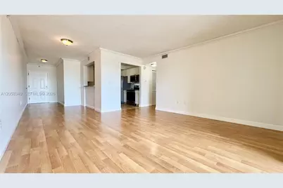 900 SW 8th St #1501, Miami, FL 33130 - Photo 2