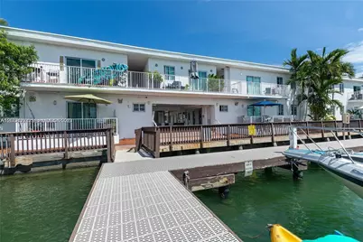 7950 Tatum Waterway Dr #N12, Miami Beach, FL 33141 - Photo 2