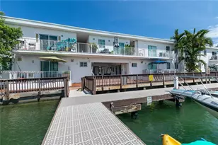 7950 Tatum Waterway Dr, Miami Beach, FL 33141 - Photo 2