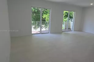 921 SW 7th St, Miami, FL 33130 - Photo 16