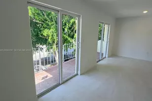 921 SW 7th St, Miami, FL 33130 - Photo 18