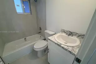 921 SW 7th St, Miami, FL 33130 - Photo 12