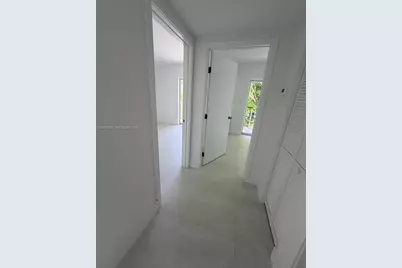 921 SW 7th St #3, Miami, FL 33130 - Photo 8