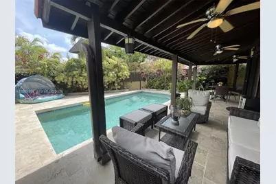 1066 NE 202nd Ln, Miami, FL 33179 - Photo 30