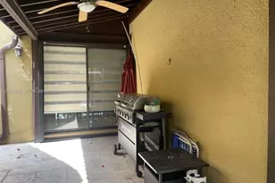 1066 NE 202nd Ln, Miami, FL 33179 - Photo 34