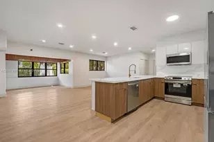 450 NW 140th St, Miami, FL 33168 - Photo 12