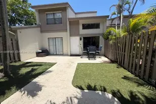 11053 SW 113th Pl, Miami, FL 33176 - Photo 1