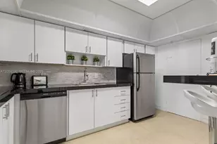 3801 S Ocean Dr, Hollywood, FL 33019 - Photo 28