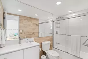 3801 S Ocean Dr, Hollywood, FL 33019 - Photo 22