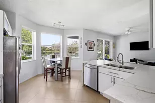 2412 SW 164th Ave, Miramar, FL 33027 - Photo 6