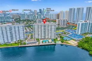 300 Bayview Dr, Sunny Isles Beach, FL 33160 - Photo 2