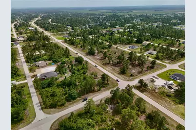 1041 Columbus Blvd, Lehigh Acres, FL 33974 - Photo 10