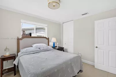 1271 W 78th St, Hialeah, FL 33014 - Photo 28