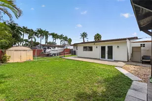 1271 W 78th St, Hialeah, FL 33014 - Photo 6
