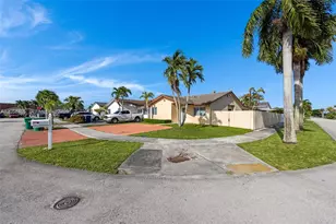 1616 SW 137th Pl, Miami, FL 33175 - Photo 14