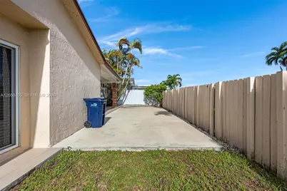 1616 SW 137th Pl, Miami, FL 33175 - Photo 40