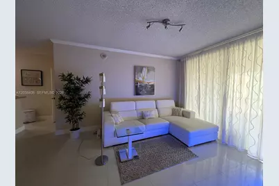17100 N Bay Rd #1813, Sunny Isles Beach, FL 33160 - Photo 2