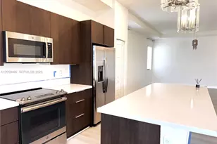 10455 NW 82nd St, Doral, FL 33178 - Photo 8