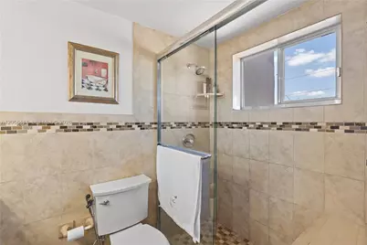 6215 W 20th Ave #402, Hialeah, FL 33012 - Photo 14