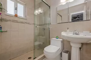 11559 SW 7th St, Sweetwater, FL 33174 - Photo 22