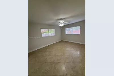 1061 NE 34th #3, Oakland Park, FL 33334 - Photo 6