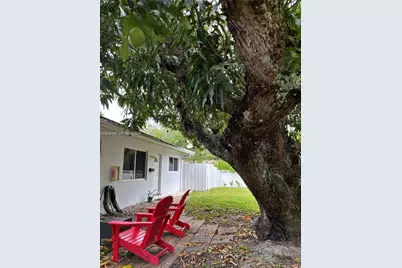 1061 NE 34th #3, Oakland Park, FL 33334 - Photo 16