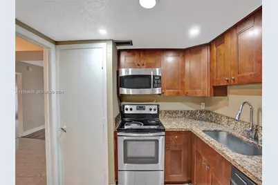 4166 Inverrary Dr #403, Lauderhill, FL 33319 - Photo 8