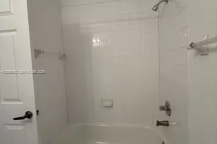 11419 NW 76th Terrace, Doral, FL 33178 - Photo 24