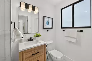 205 NE 123rd St, North Miami, FL 33161 - Photo 34