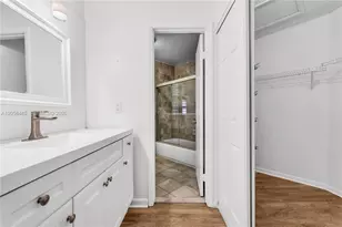 9005 W Sunrise Blvd, Plantation, FL 33322 - Photo 18
