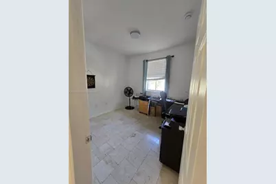 7950 NW 108th Pl, Doral, FL 33178 - Photo 18