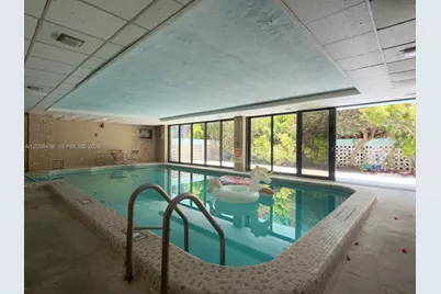 1800 Collins Ave #3H, Miami Beach, FL 33139 - Photo 30