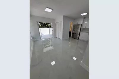 3315 NW 13th Ter #3315, Miami, FL 33125 - Photo 6