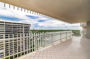 2 Grove Isle Dr, Miami, FL 33133 - Photo 20