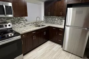 8015 SW 107th Ave, Miami, FL 33173 - Photo 1