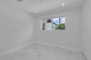 19425 NW 39th Ave, Miami Gardens, FL 33055 - Photo 38