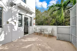 200 Washington Ave, Miami Beach, FL 33139 - Photo 20