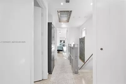 200 Washington Ave #15, Miami Beach, FL 33139 - Photo 16