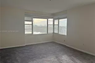 5255 Collins Ave, Miami Beach, FL 33140 - Photo 8